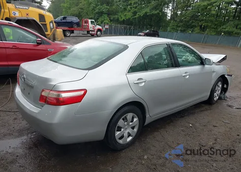 2009 Toyota Camry Le z USA, uszkodzony, nr VIN 4T1BE46K19U403352